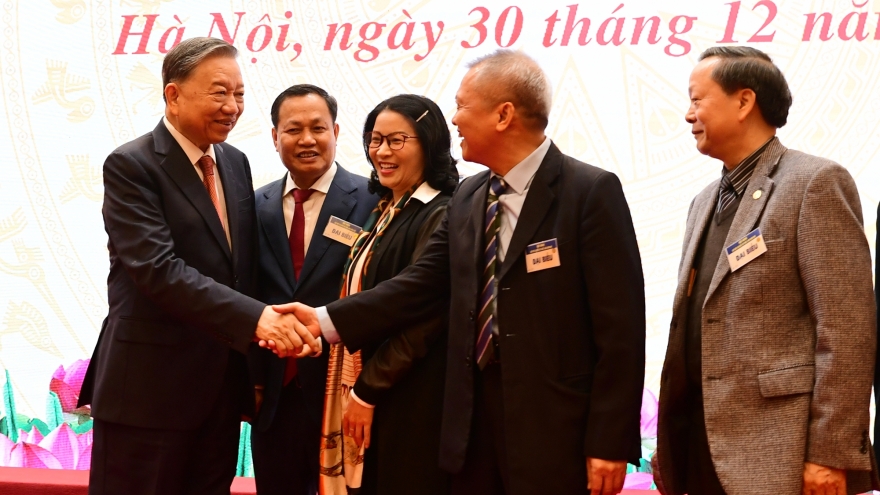 Tổng Bí thư Tô Lâm gặp mặt đại biểu trí thức, nhà khoa học