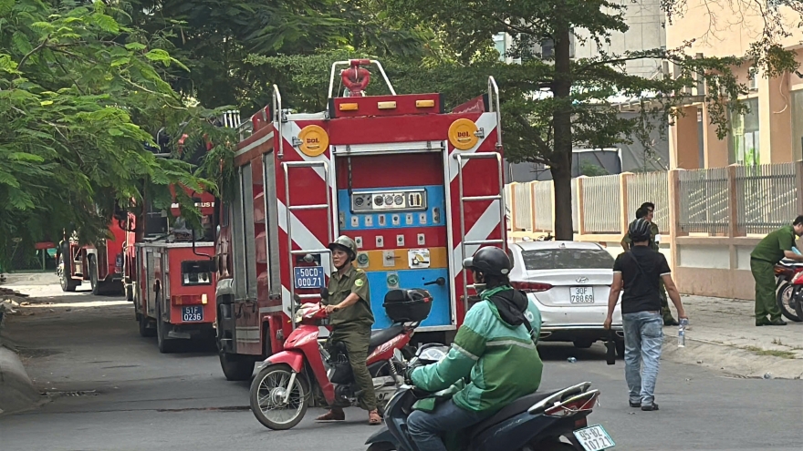 TPHCM: Cháy tại chung cư ở TP Thủ Đức, nhiều cư dân bị ngạt khói