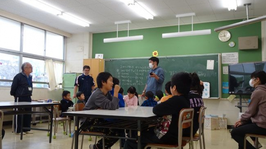 Giáo viên trường công nghỉ việc do vấn đề tâm thần tăng vọt tại Nhật Bản