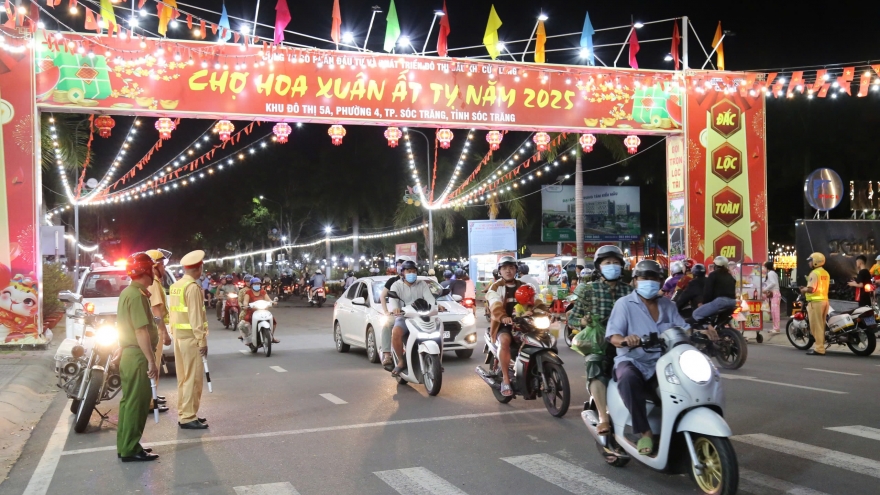 Sóc Trăng đảm bảo trật tự, an toàn giao thông cho người dân vui xuân đón Tết