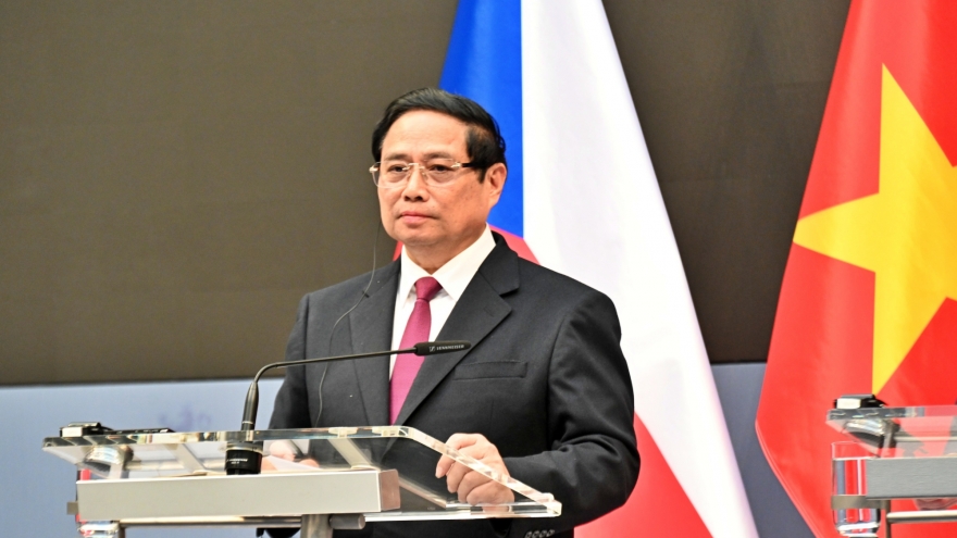 Thủ tướng Việt Nam và Thủ tướng Séc gặp gỡ báo chí sau hội đàm thành công