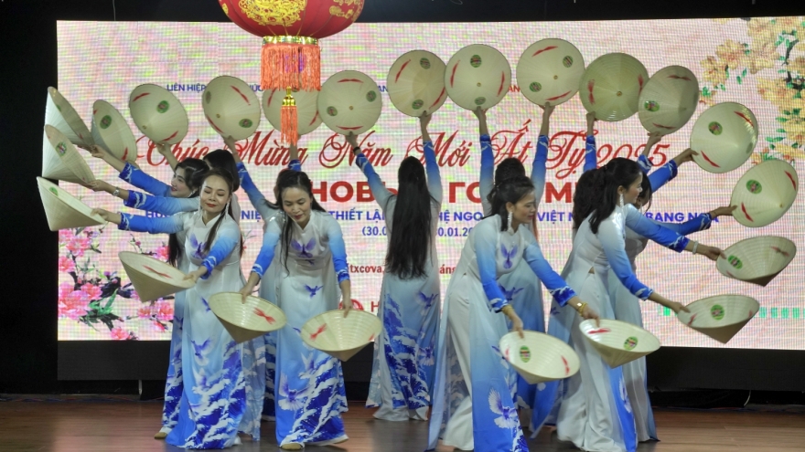 Xuân quê hương 2025 kết nối cộng đồng người Việt Nam tại Nga