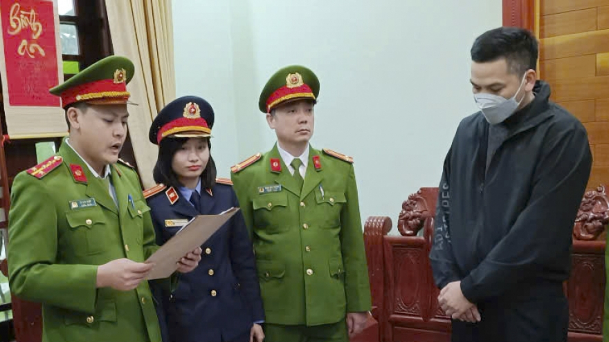 Khởi tố giám đốc và kế toán mua bán trái phép hóa đơn