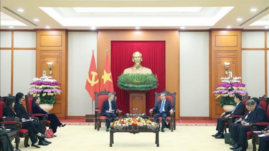 Tổng Bí thư tiếp Nhà sáng lập, Chủ tịch Công ty đầu tư Berggruen Holdings