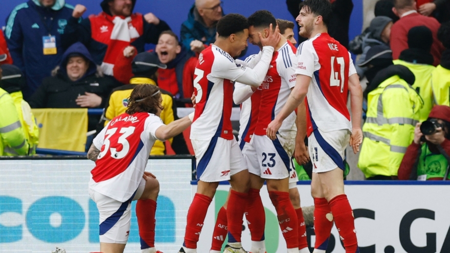 Kết quả đá sớm vòng 25 Ngoại hạng Anh tối 15/2: Arsenal nhọc nhằn vượt ải Leicester