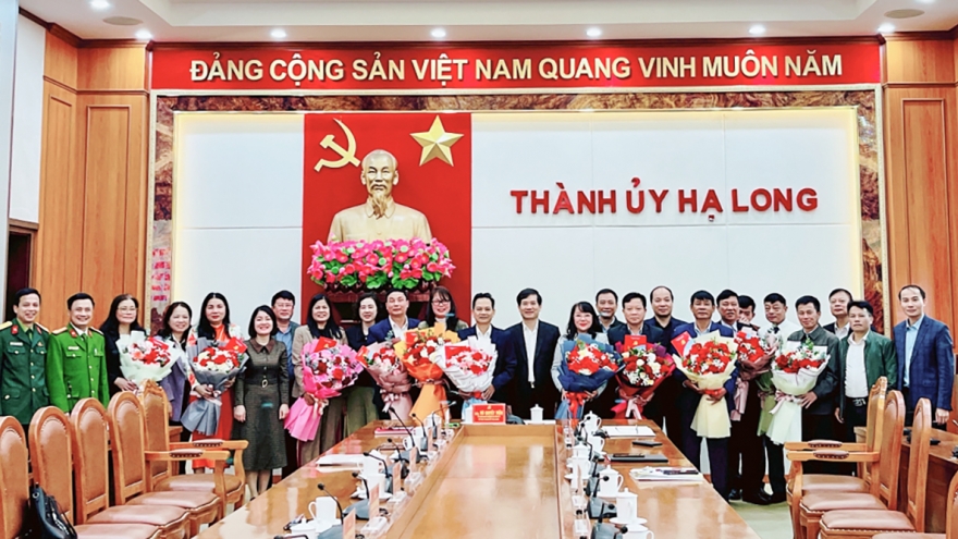 12 lãnh đạo tại TP Hạ Long xin nghỉ hưu trước tuổi