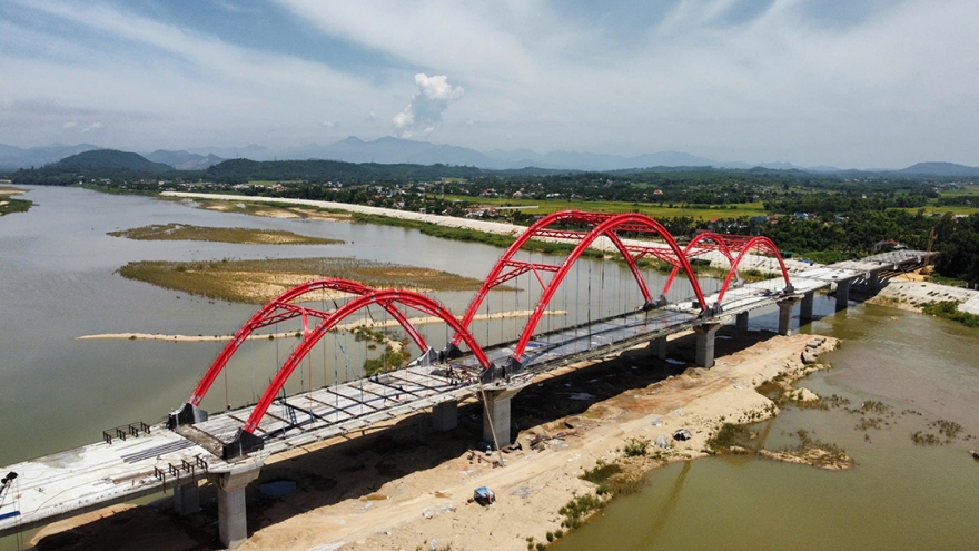 Cưỡng chế thửa đất cuối cùng từng cản trở tiến độ thi công cầu Trà Khúc 3