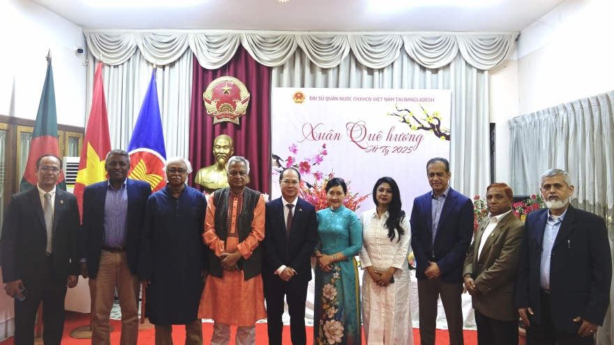 Rộn ràng Xuân Quê hương tại Bangladesh