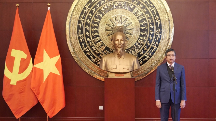 Đại sứ quán Việt Nam tại Trung Quốc kỷ niệm 95 năm ngày thành lập Đảng