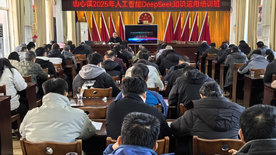 Địa phương Trung Quốc áp dụng DeepSeek hỗ trợ chống tái nghèo