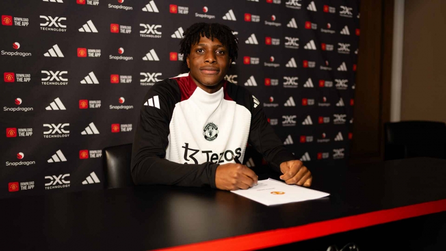 MU bất ngờ mua hậu vệ 20 tuổi với giá 29 triệu Bảng