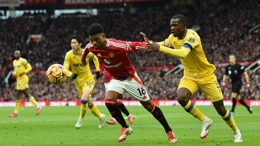 Kết quả bóng đá hôm nay 2/2: MU thua ''toàn diện'' Crystal Palace