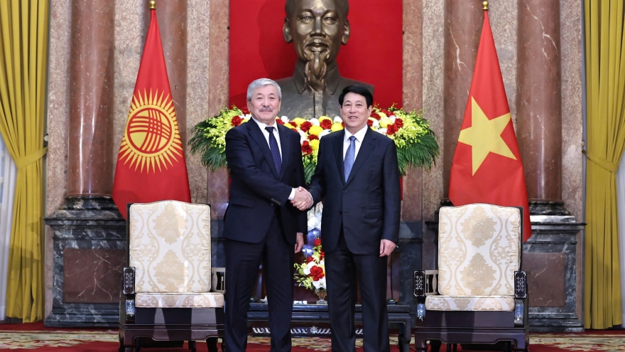 Chủ tịch nước Lương Cường tiếp Thủ tướng Kyrgyzstan Adylbek Kasymaliev