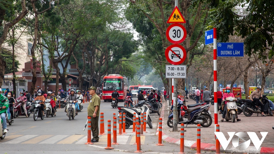 Chạy quá tốc độ, đâm gãy chân cảnh sát giao thông