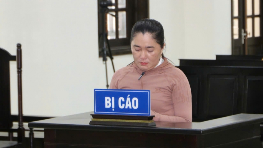 Nữ kế toán trường tiểu học lãnh 8 năm tù vì tham ô hơn 650 triệu đồng