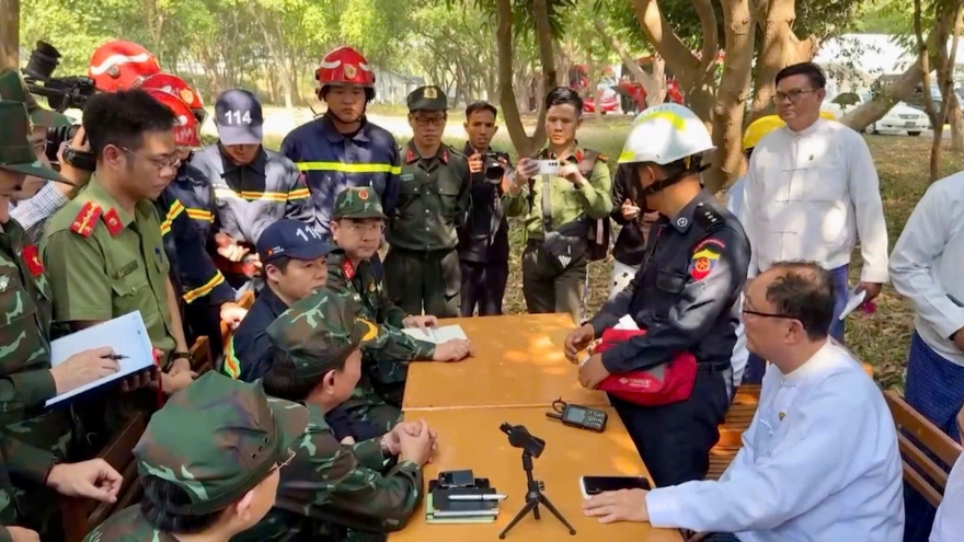 Quân đội, Công an Việt Nam dùng radar xuyên tường tìm kiếm nạn nhân tại Myanmar