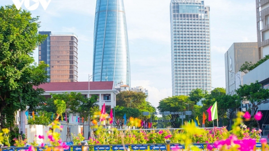 Tưng bừng các hoạt động kỷ niệm 50 năm Ngày giải phóng Đà Nẵng