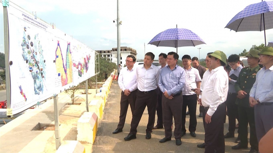 Bàn phương án xây dựng khu hợp tác kinh tế qua biên giới Lào Cai - Vân Nam