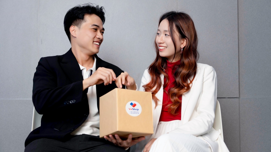 Thương mại điện tử: Chính hãng không cần thỏa hiệp với giá rẻ
