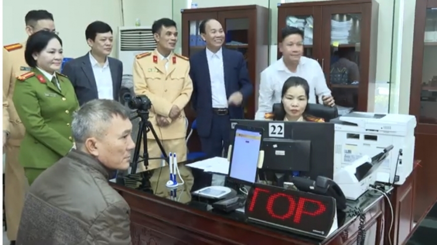 Vận hành nhiệm vụ mới, công an Thanh Hóa không gián đoạn khi phục vụ nhân dân