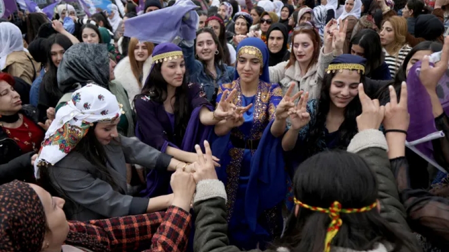 Tuần hành vì phụ nữ diễn ra tại nhiều nước trên thế giới nhân ngày quốc tế phụ nữ