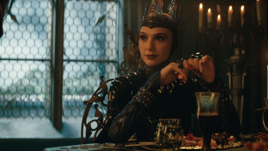 Gal Gadot: Từ Wonder Woman đến Hoàng hậu độc ác trong "Nàng Bạch Tuyết"