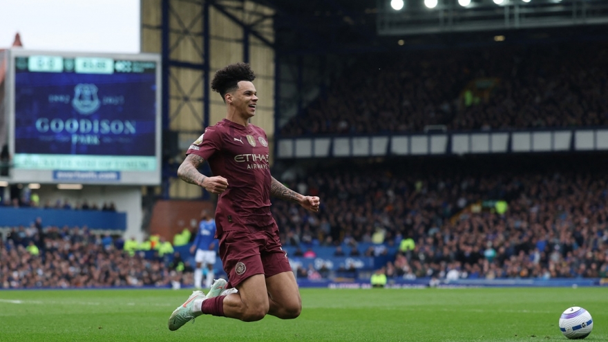 Kết quả Ngoại hạng Anh hôm nay 19/4: Man City hạ Everton, vững vị trí tốp 5