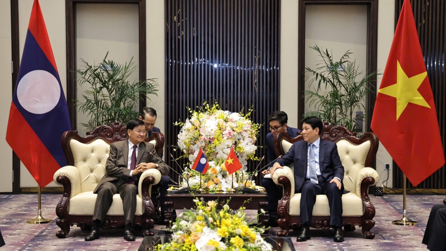 Chủ tịch nước Lương Cường tiếp Tổng Bí thư, Chủ tịch nước Lào Thongloun Sisoulith