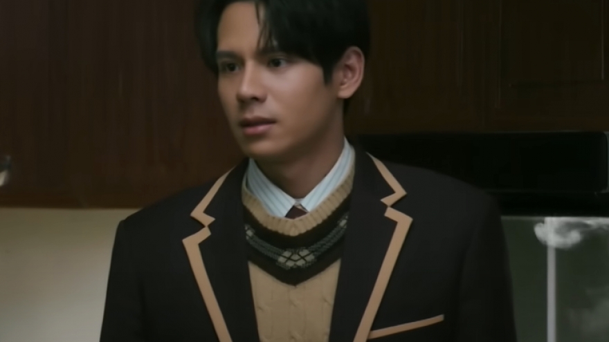 "Cha tôi, người ở lại" tập 25: Bố Bình nghi Việt đi làm phụ bếp