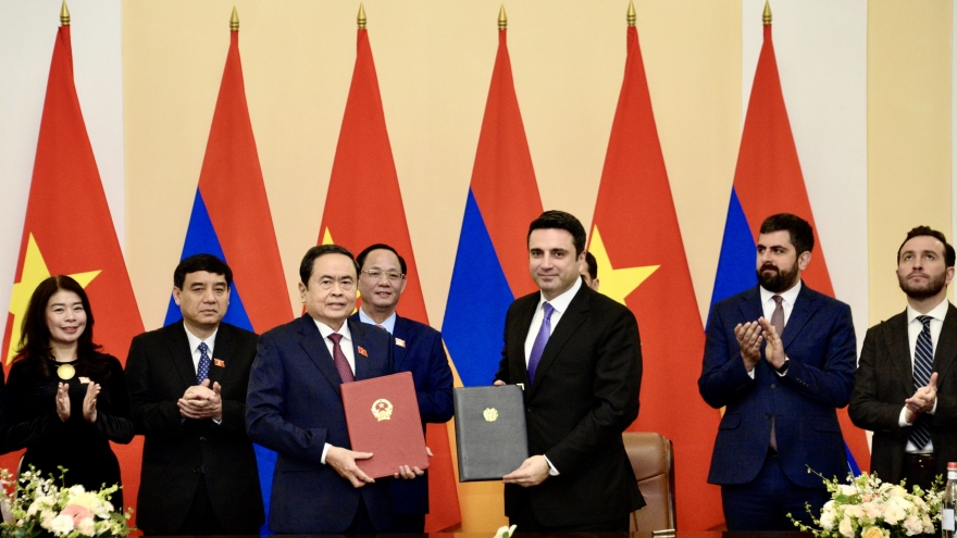 Chủ tịch Quốc hội Trần Thanh Mẫn dự IPU-150, thăm chính thức Cộng hòa Uzbekistan