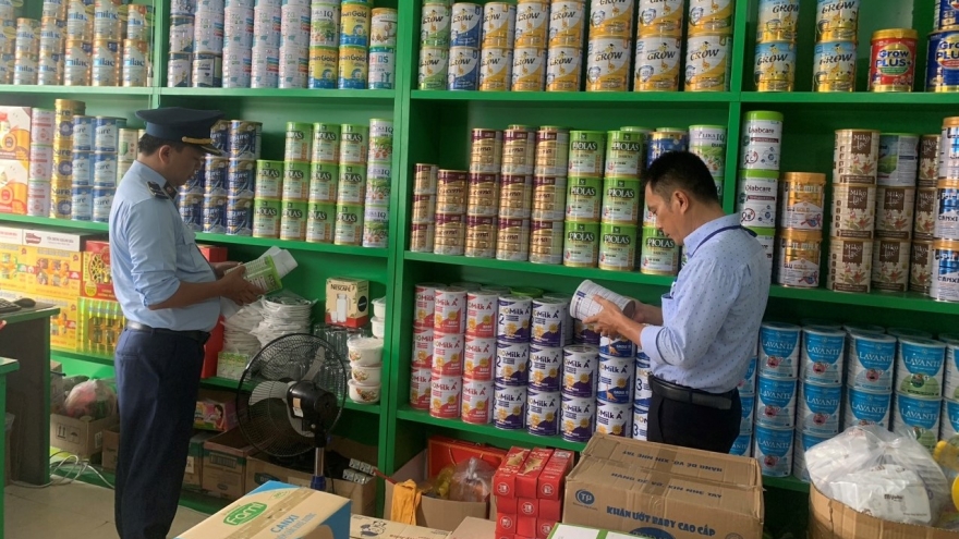 Thủ đoạn vi phạm mới, tinh vi của đối tượng sản xuất sữa, thuốc giả