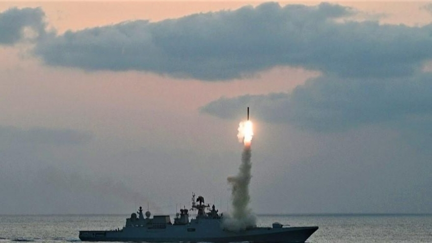 Ấn Độ tập trận trên biển Ả Rập sau vụ tấn công tại Kashmir