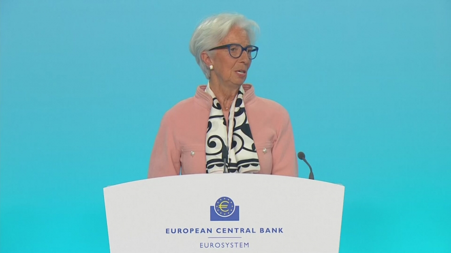 Ngân hàng trung ương châu Âu hạ lãi suất thêm 0,25%