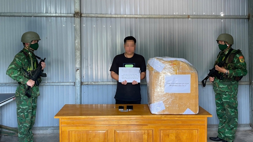 Phá chuyên án ma túy, thu giữ 12kg cần sa khô