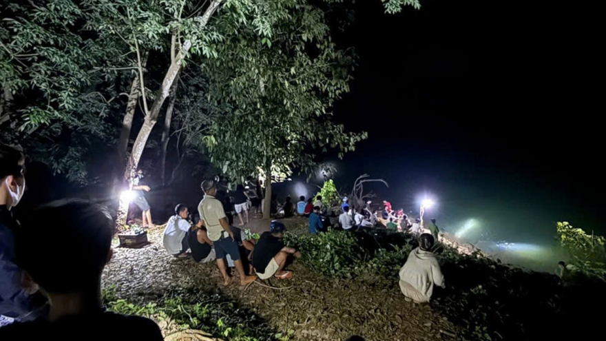 Theo gia đình đi tắm sông, hai anh em ở Bình Phước đuối nước, tử vong