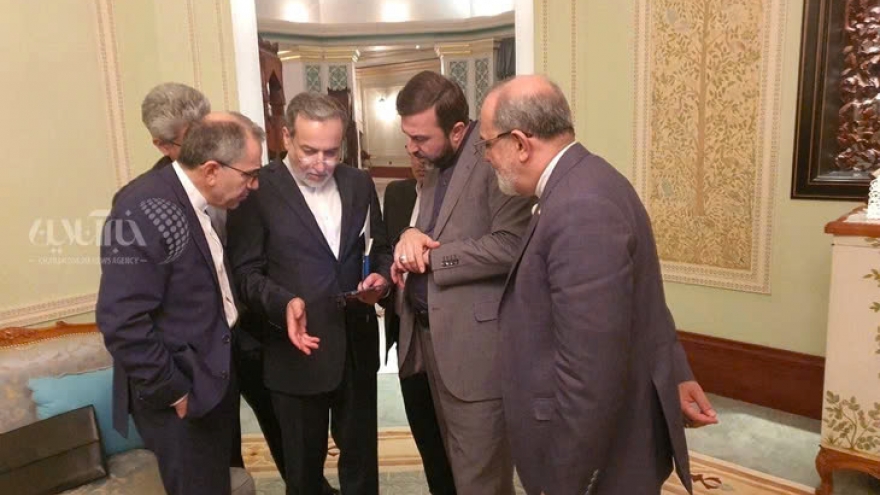 Mỹ và Iran đánh giá tích cực về vòng đàm phán đầu tiên tại Oman