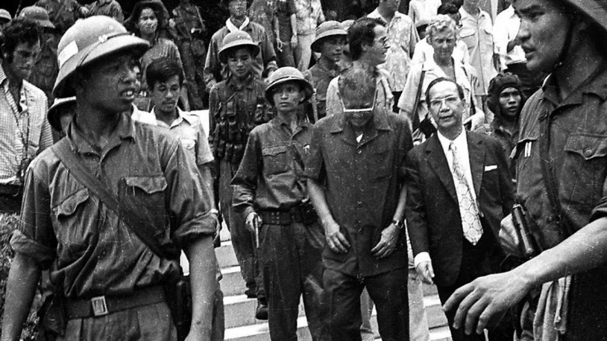 Người thêm ba chữ “không điều kiện” sau lời đầu hàng của Dương Văn Minh