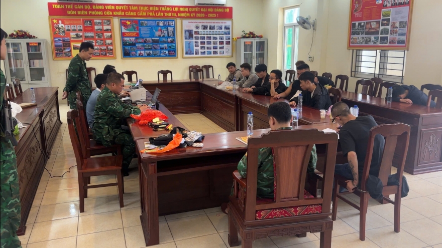 Bắt giữ nhóm người nước ngoài nhập cảnh trái phép