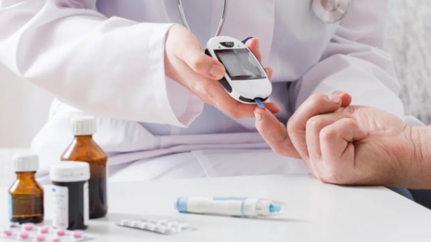 Uống thuốc tiểu đường có hại dạ dày không?