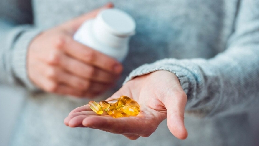 Omega-3 được coi là "dưỡng chất vàng", bổ sung quá liều lại tác hại khôn lường