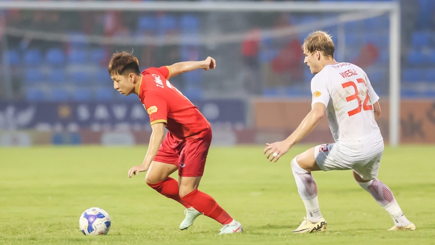 Kết quả V-League hôm nay 11/4: Cầu thủ Việt kiều tỏa sáng trong trận cầu mãn nhãn