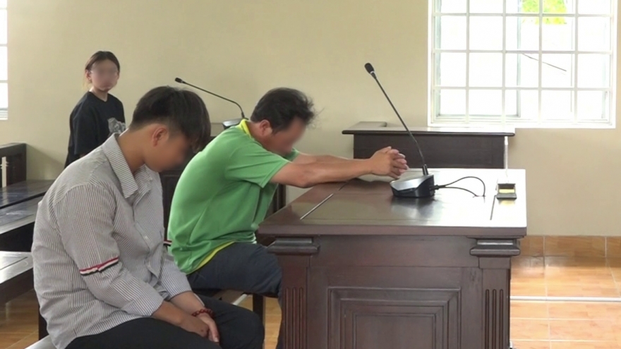 Giao xe cho con lái gây tai nạn chết người, cha và con đều lãnh án