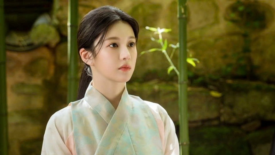 Go Youn Jung: Từ nàng thơ triệu đô đến gương mặt càn quét màn ảnh xứ Hàn