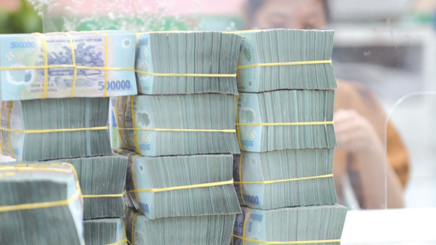 4 tháng, thu ngân sách nhà nước đạt 48% dự toán, tăng mạnh so với cùng kỳ