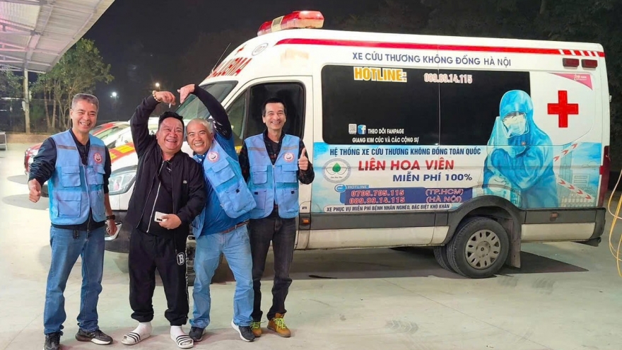 Những chuyến xe cứu thương 0 đồng đầy ắp nghĩa tình