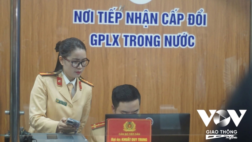 Đổi thông tin căn cước, có được đổi GPLX mới?