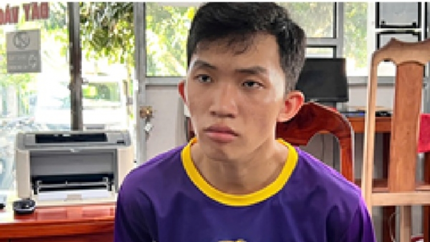 Bắt quả tang 2 đối tượng mua bán, tàng trữ trái phép chất ma túy tại An Giang