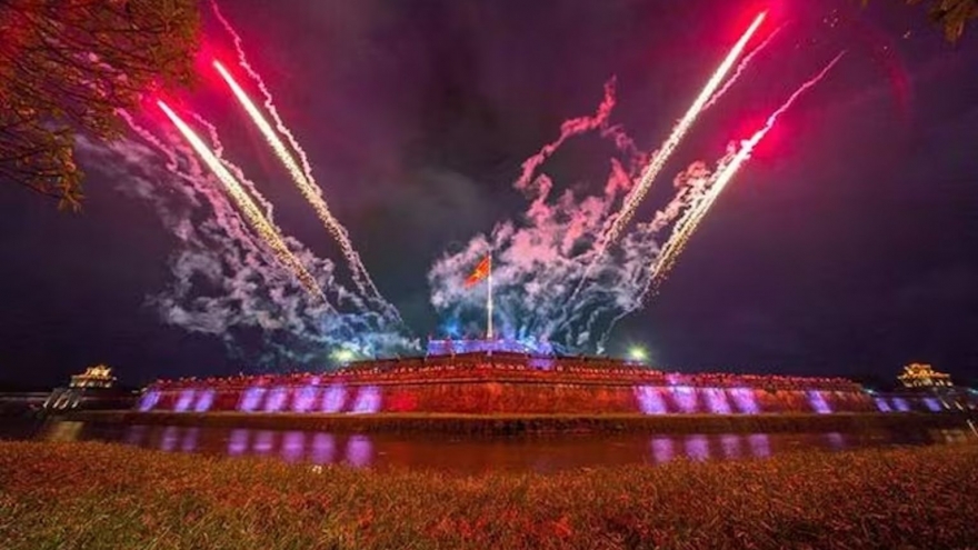 Sử dụng pháo hết hạn gây sự cố bắn hỏa pháo súng thần công ở Kỳ đài Huế