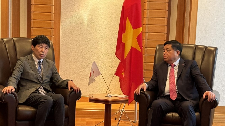 Phó Thủ tướng Nguyễn Chí Dũng tiến hành nhiều cuộc tiếp xúc với lãnh đạo Nhật Bản