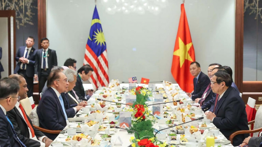 Thủ tướng thăm Malaysia, dự Hội nghị cấp cao ASEAN: Tiếp tục chủ động hội nhập